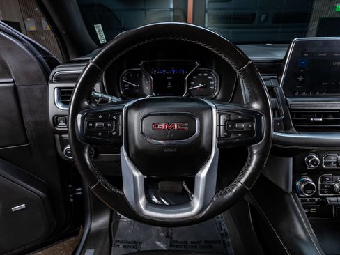 Used 2021 GMC Yukon XL SLT w/ SLT Luxury Package RWD image 15