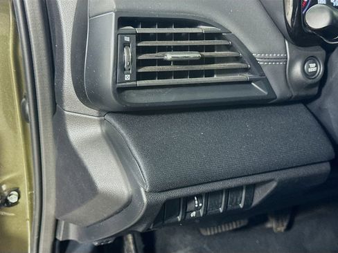 Used 2022 Subaru Outback Premium image 10