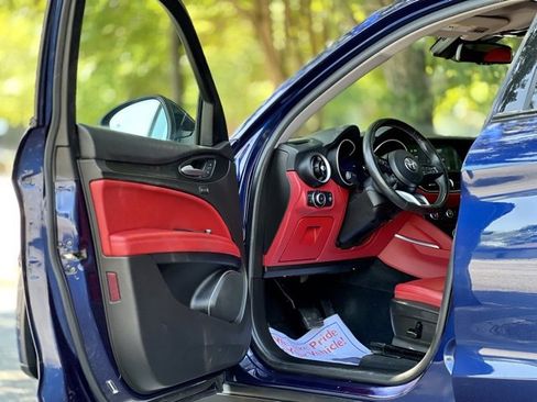 Used 2021 Alfa Romeo Stelvio Sprint w/ Nero Edizione image 13