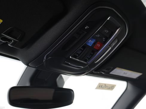Used 2023 Jeep Grand Cherokee Altitude AWD/4WD image 12