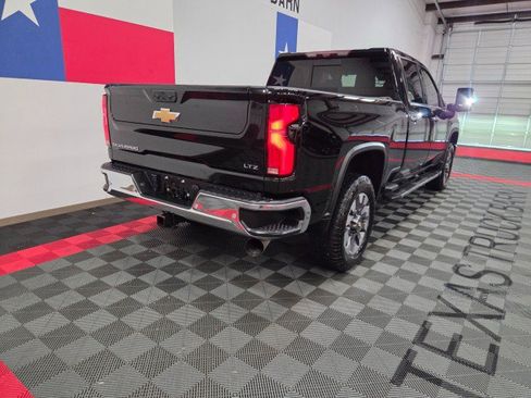 Used 2024 Chevrolet Silverado 2500 LTZ w/ LTZ Premium Package AWD/4WD image 25