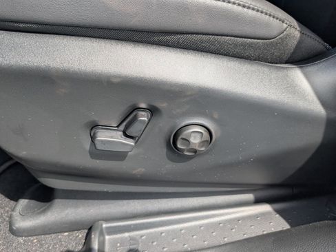 New 2026 Chrysler Pacifica Select image 17