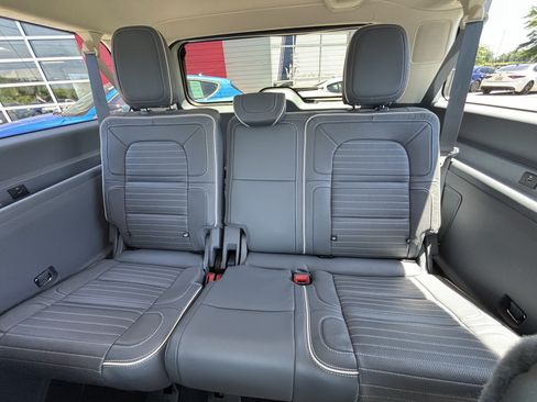 Used 2023 Lincoln Navigator L Black Label AWD/4WD image 44