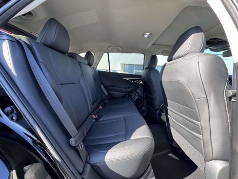 Certified 2025 Subaru Outback Limited image 11