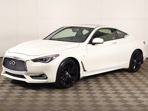 Used 2017 INFINITI Q60 w/ Premium Plus Package 3.0T image 8