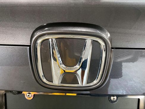Used 2018 Honda Accord LX image 10