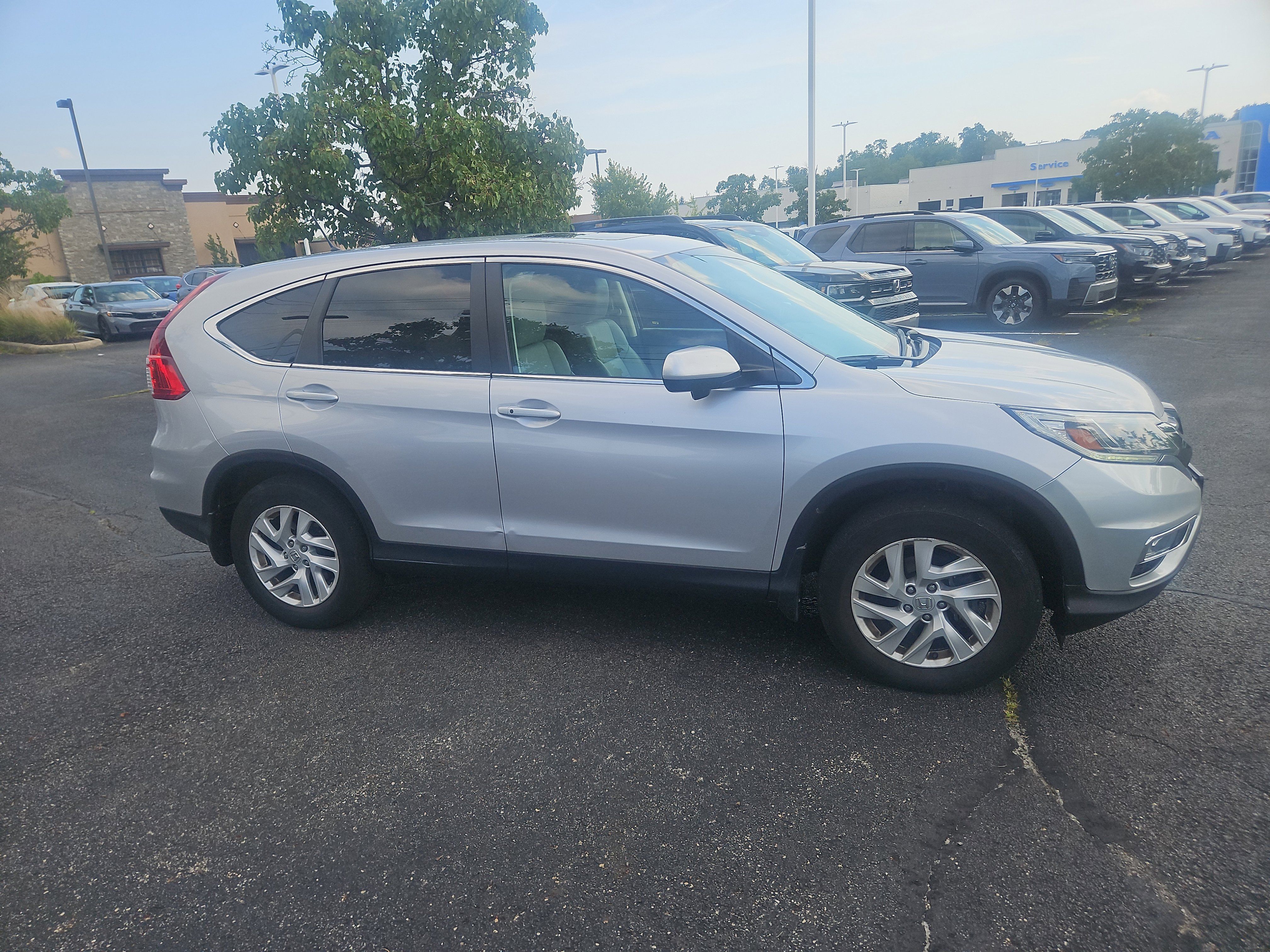 Used 2016 Honda CR-V EX image 19