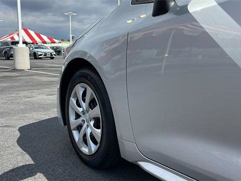 Certified 2023 Toyota Corolla LE image 28