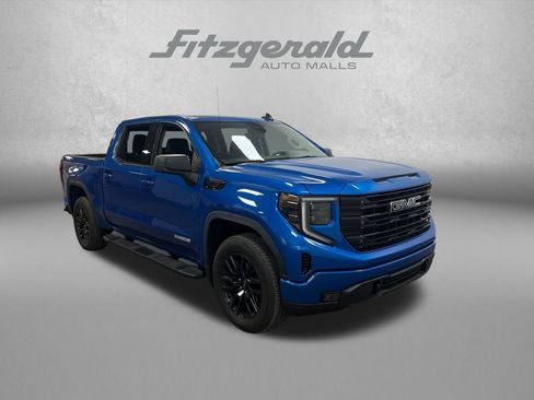 Used 2022 GMC Sierra 1500 Elevation w/ LPO, Elevation Black Package AWD/4WD image 9