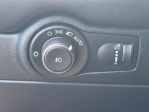 Used 2022 Dodge Durango GT w/ Trailer Tow Group IV image 16