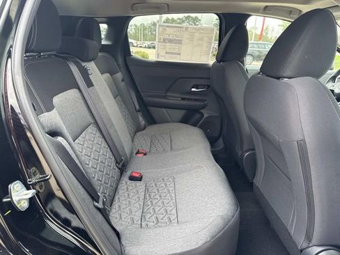 New 2026 Nissan Kicks SV FWD image 12