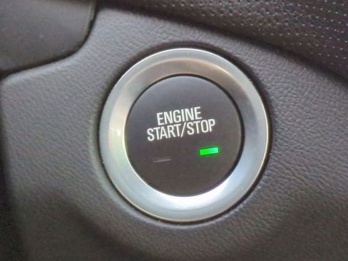 Used 2023 Chevrolet Equinox Premier image 29