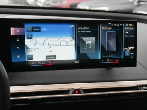 Used 2023 BMW iX xDrive50 w/ Sport Package image 24