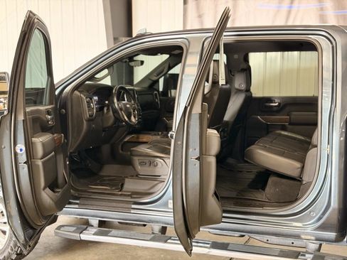 Used 2020 Chevrolet Silverado 3500 High Country AWD/4WD image 9