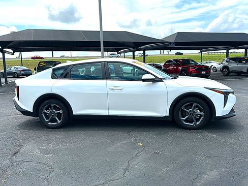 Used 2025 Kia K4 FWD image 9