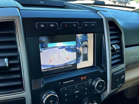 Used 2020 Ford F250 Lariat w/ Lariat Value Package image 25