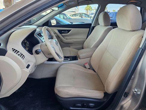 Used 2015 Nissan Altima 2.5 SV FWD image 12