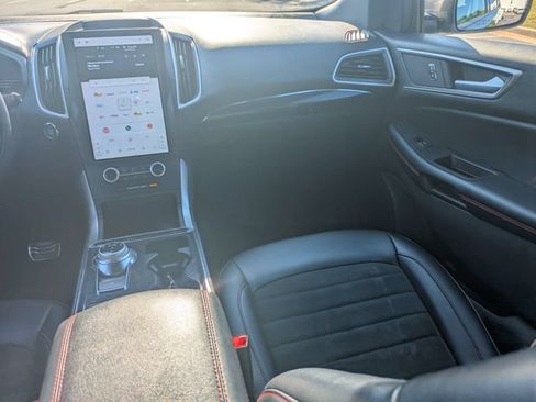 Used 2022 Ford Edge ST-Line AWD/4WD image 18