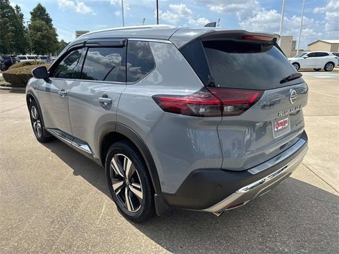 Used 2021 Nissan Rogue Platinum image 7