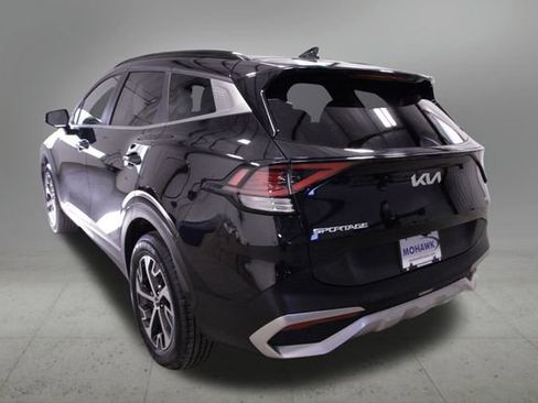 Used 2023 Kia Sportage EX w/ EX Premium Package image 3
