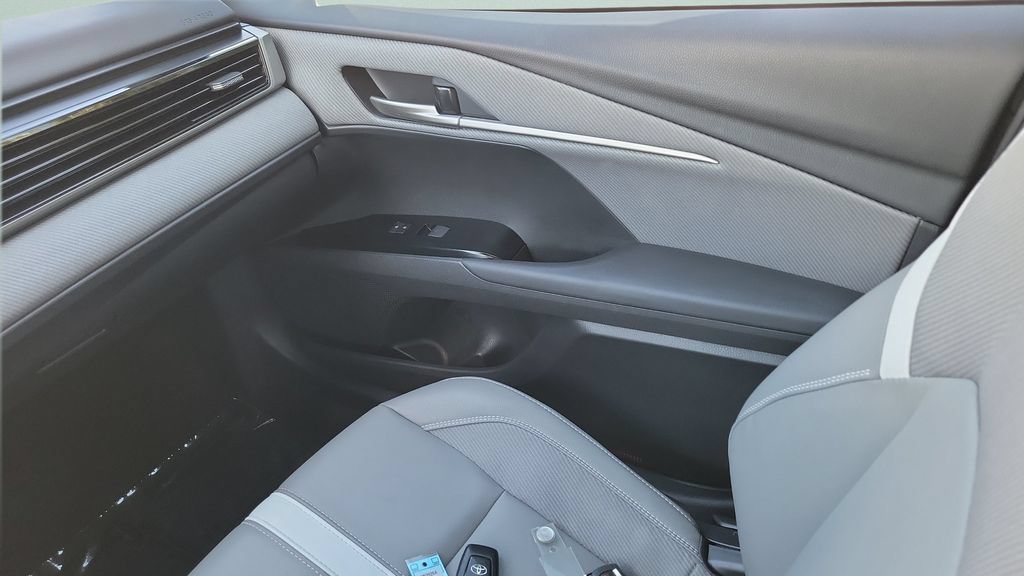 Certified 2025 Toyota Camry SE w/ Convenience Package FWD image 13