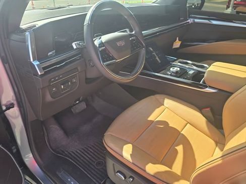 Used 2025 Cadillac Escalade ESV Premium Luxury w/ Touring Package RWD image 22