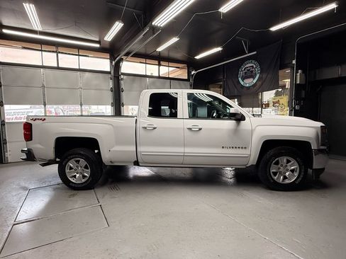 Used 2018 Chevrolet Silverado 1500 LT w/ All Star Edition AWD/4WD image 2