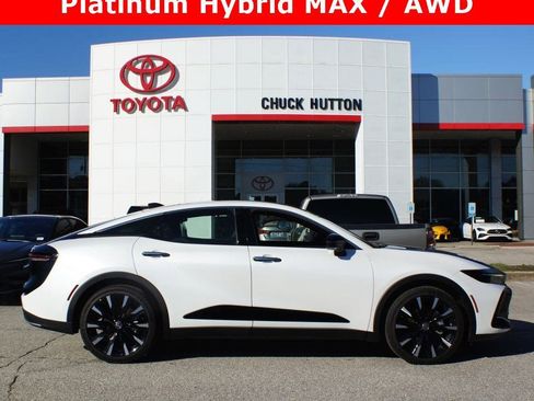 Used 2025 Toyota Crown Platinum image 1