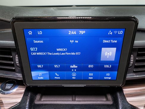 Used 2022 Ford Explorer Limited w/ Equipment Group 301A image 19