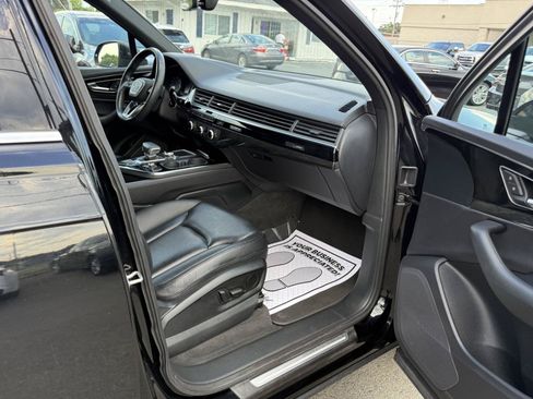Used 2019 Audi Q7 3.0T Premium w/ Convenience Package AWD/4WD image 14