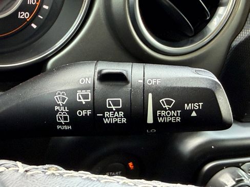 Used 2019 Jeep Wrangler Unlimited Sahara AWD/4WD image 25