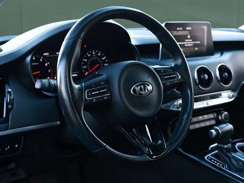 Used 2019 Kia Stinger Premium RWD image 35