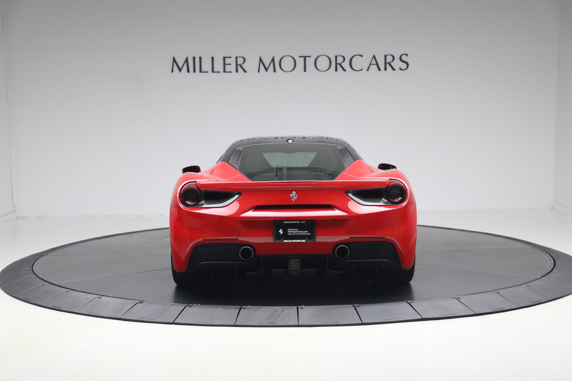Certified 2018 Ferrari 488 GTB RWD image 6