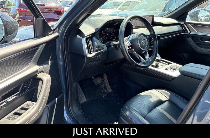 Certified 2025 MAZDA CX-70 Plug-In Hybrid w/ Premium Plus AWD/4WD image 19
