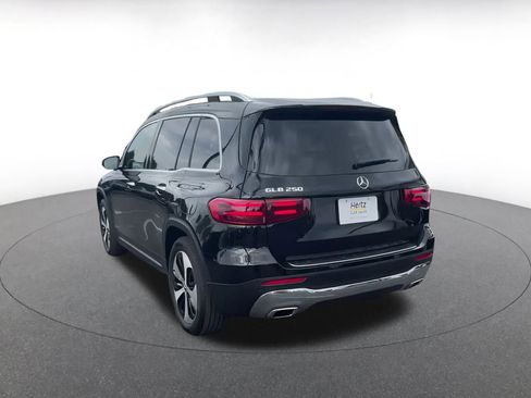 Used 2024 Mercedes-Benz GLB 250 image 11