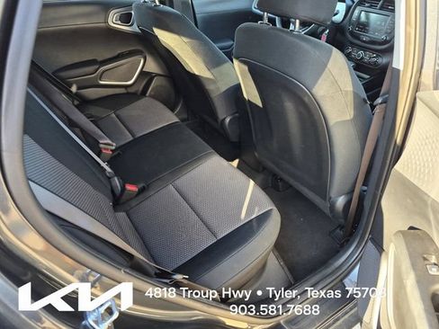Certified 2025 Kia Soul LX w/ LX Technology Package FWD image 14