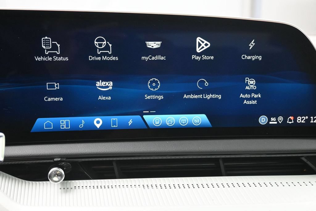 Certified 2025 Cadillac Optiq Sport 2 AWD/4WD image 19