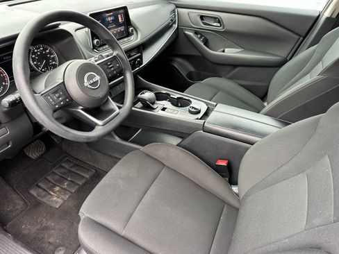 Used 2024 Nissan Rogue S AWD/4WD image 9