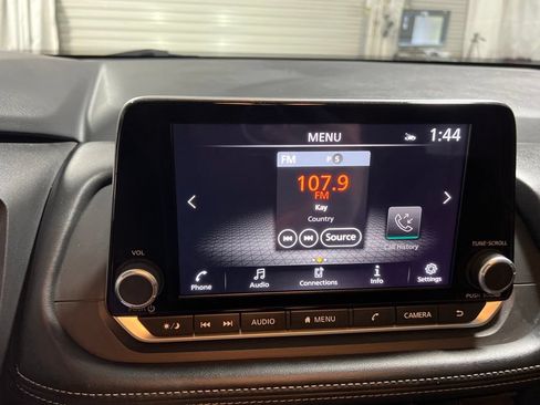 Used 2024 Nissan Rogue SV AWD/4WD image 27