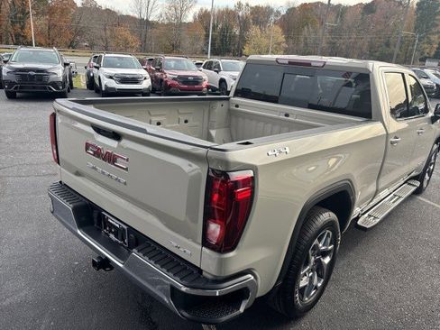 New 2026 GMC Sierra 1500 SLE w/ Preferred Package AWD/4WD image 46