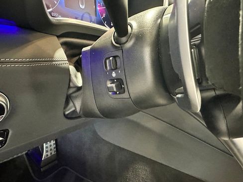 Certified 2022 Mercedes-Benz SL 63 AMG 4MATIC image 17