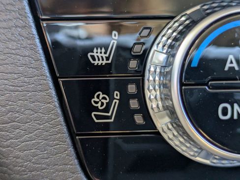 New 2026 Mitsubishi Outlander SEL FWD image 25