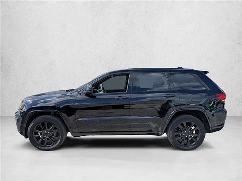 Used 2020 Jeep Grand Cherokee Altitude AWD/4WD image 6