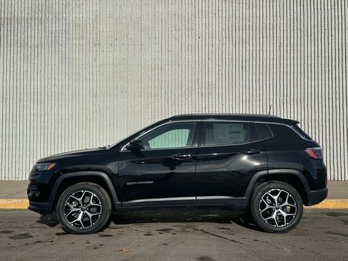 New 2026 Jeep Compass Limited image 2