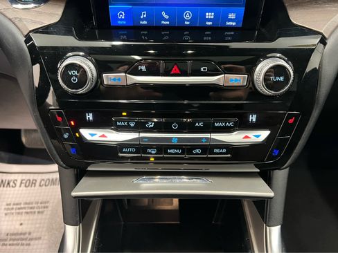 Used 2021 Ford Explorer Platinum w/ Equipment Group 601A image 38