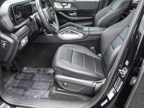 Used 2021 Mercedes-Benz GLS 450 4MATIC image 17