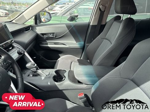 Used 2024 Toyota Venza LE AWD/4WD image 15