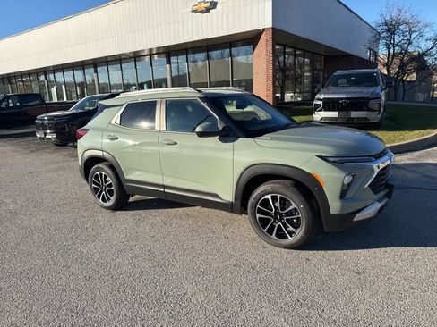 New 2026 Chevrolet TrailBlazer LT w/ LT Cold Weather Package AWD/4WD image 4