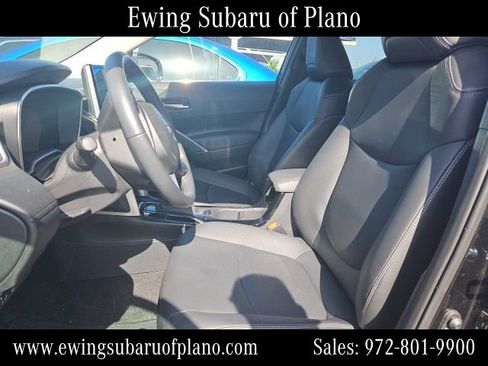 Used 2024 Toyota Corolla Cross XLE w/ Convenience Package FWD image 4