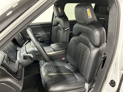 Used 2023 Rivian R1S Adventure AWD/4WD image 20